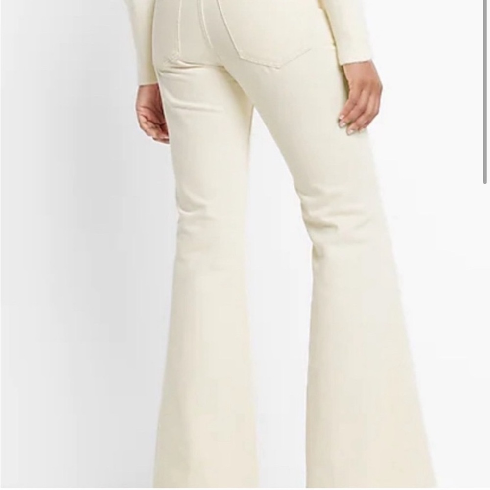✨Express 70’s Flare Jeans✨